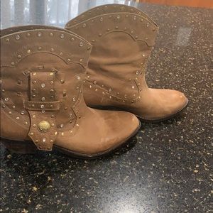 Vince Camuto boots